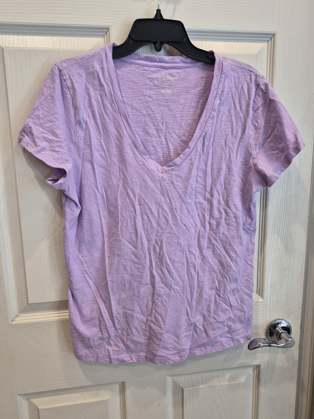 Light Lavender V-Neck Short Sleeve Women's Top